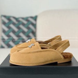 「#4934」Chanel 25A Flat-Soled Pull-On Furry Shoes