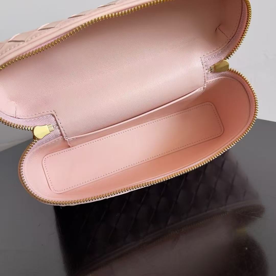 「#3864」BOTTECA VENETA uses exquisite craftsmanship intreccio weaving imported sheepskin leather Crossbody t