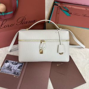 「#3588」Loro Piana new white imported cowhide crossbody toiletry bag Size: 27*16*10cm
