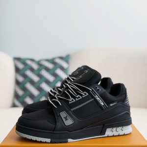 「#2747」 LOUIS VUITTON TRAINER SNEAKERS