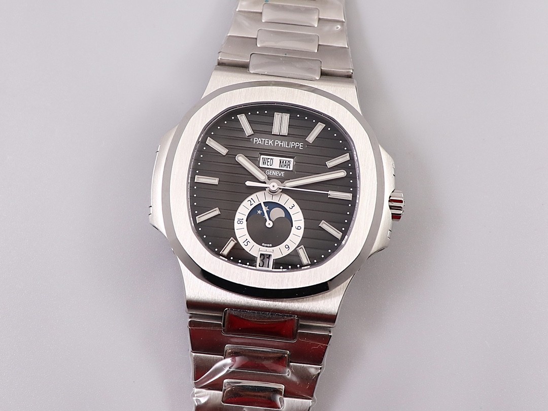 「#1399」PATEK PHILIPPE 5726 series watch