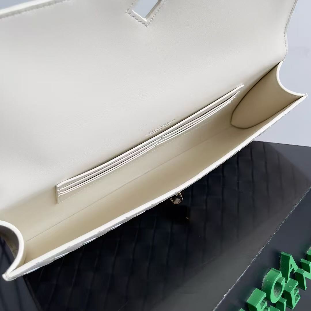 「#3849」BOTTECA VENETA uses exquisite craftsmanship intreccio woven imported sheepskin evening clutch bag Si