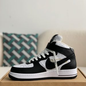 「#1114」LOUIS VUITTON   SNEAKERS
