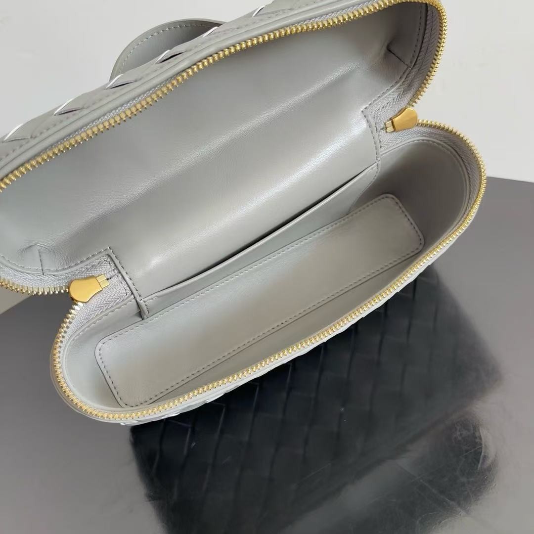 「#3865」BOTTECA VENETA uses exquisite craftsmanship intreccio weaving imported sheepskin leather Crossbody t