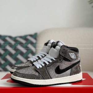 「#4583」Jordan 1 Hand-Set Rhinestones High Sneakers