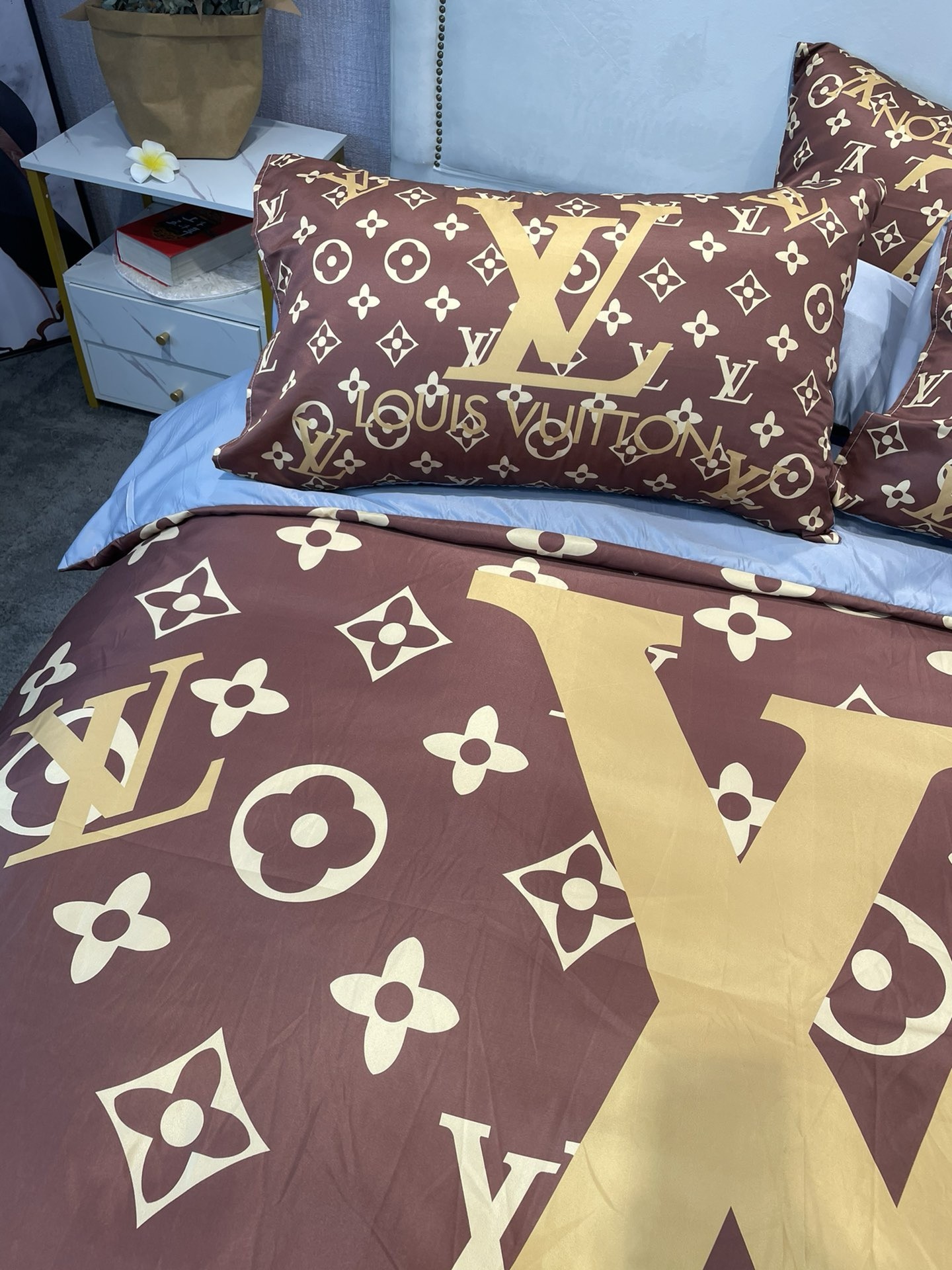 「#2260」Bedding-Louis Vuitton four-piece set