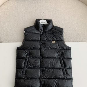 「#2493」Moncler down stand collar vest