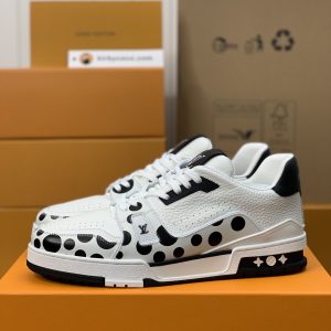 「#323」LOUIS VUITTON TRAINER Sneakers