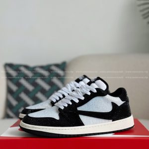 「#4539」Jordan 1 Hand-Set Rhinestones Low Sneakers
