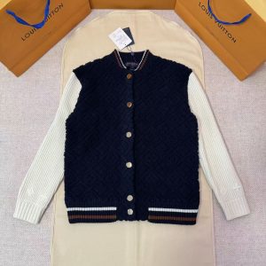 「#5415」LOUIS VUITTON monogram embossed striped knit cardigan