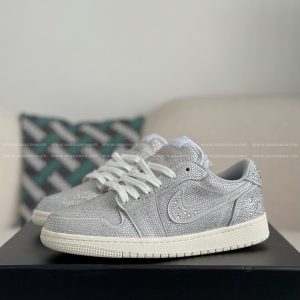 「#4759」Jordan 1 Hand-Set Rhinestones Low Sneakers