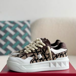 「#1623」Valentino One Stud Sneakers