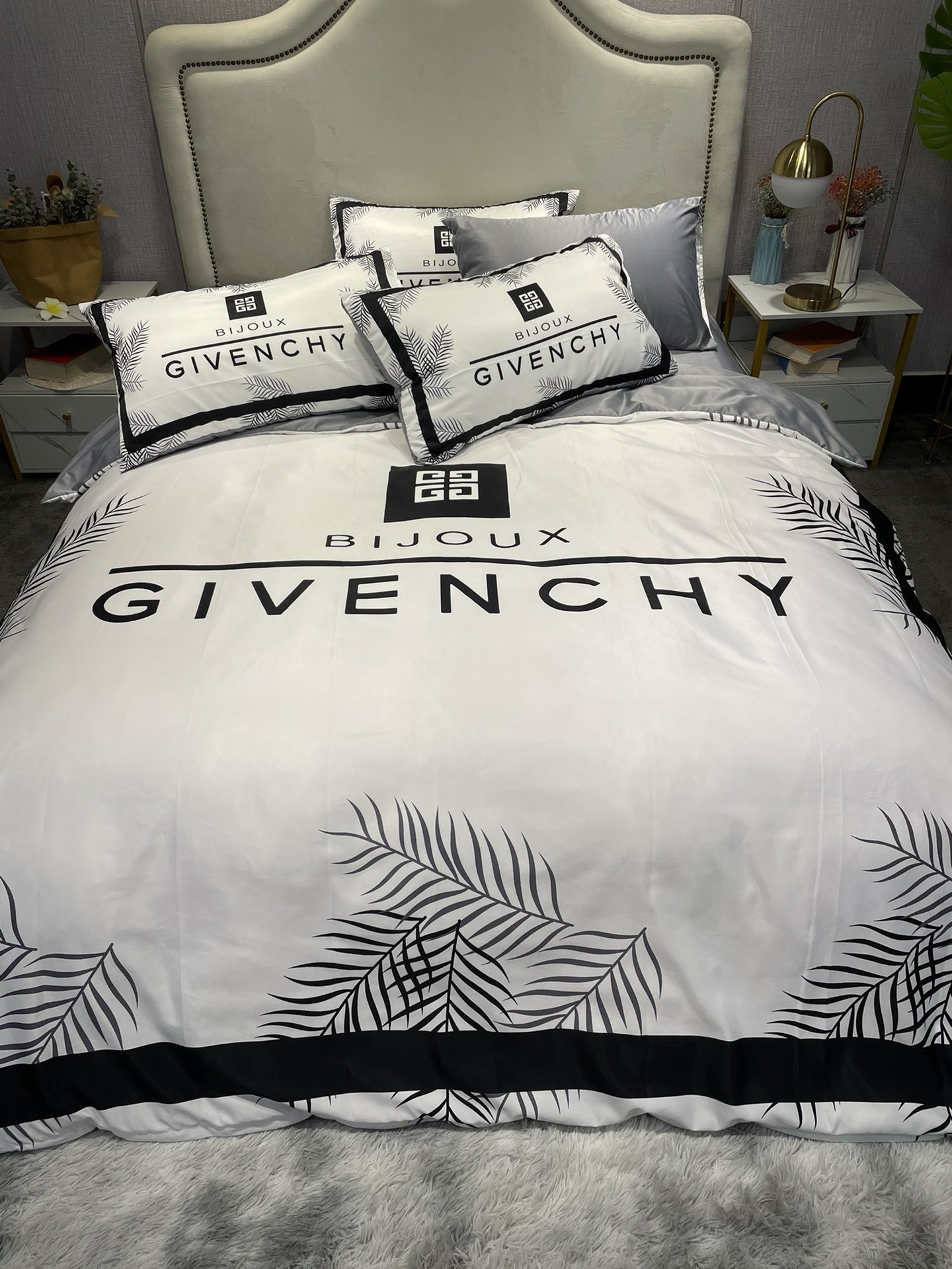 「#2256」Bedding-GIVENCHY four-piece set