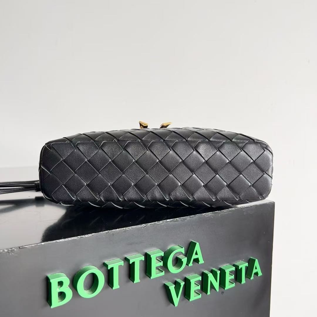 「#3860」BOTTECA VENETA uses exquisite craftsmanship intreccio weaving imported sheepskin leather Crossbody t