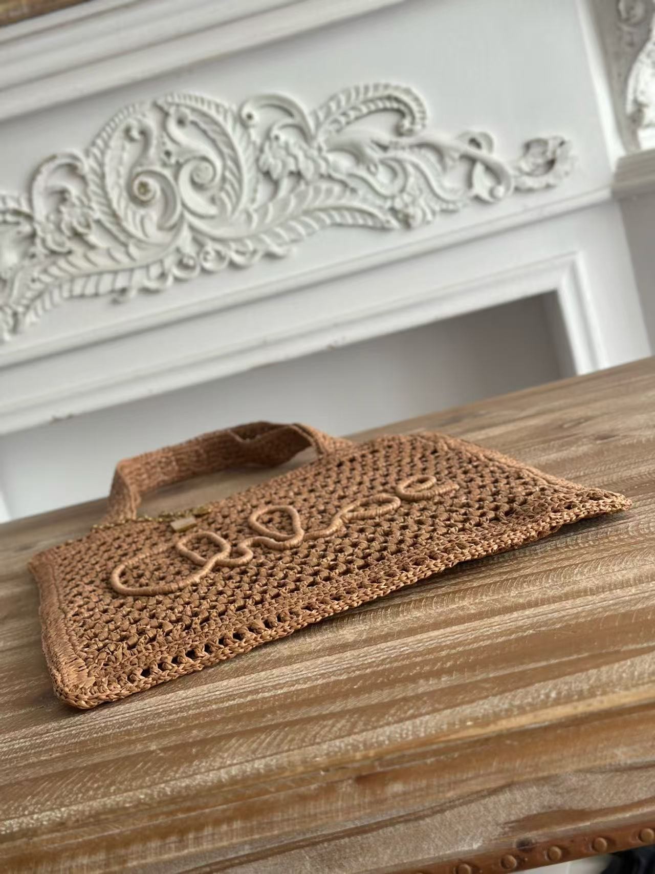 「#3655」chloe spring and summer new SUMMER BANANA dopamine color brown pure handmade straw woven bag Size: 3