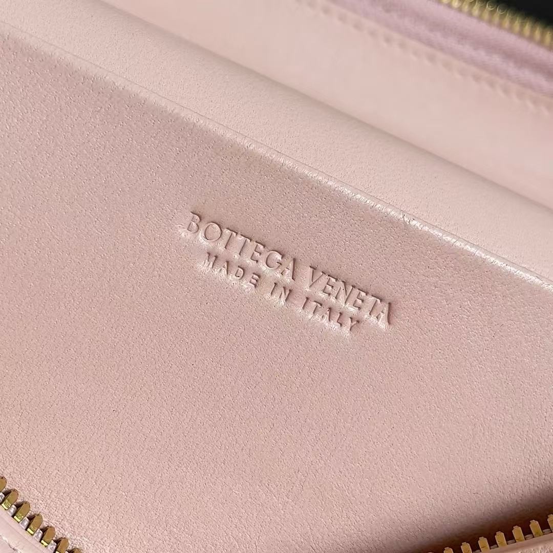 「#3864」BOTTECA VENETA uses exquisite craftsmanship intreccio weaving imported sheepskin leather Crossbody t