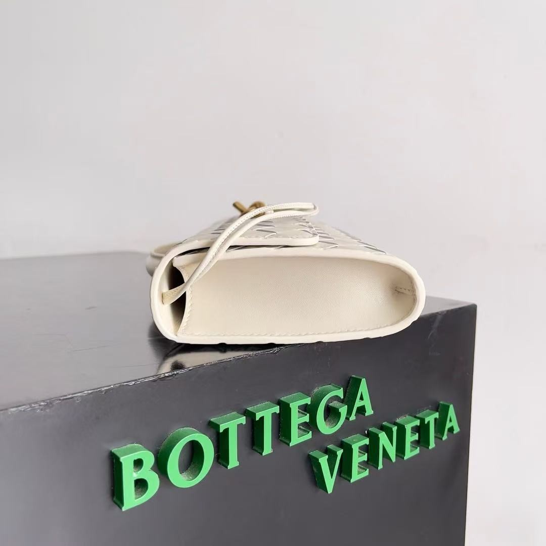 「#3849」BOTTECA VENETA uses exquisite craftsmanship intreccio woven imported sheepskin evening clutch bag Si