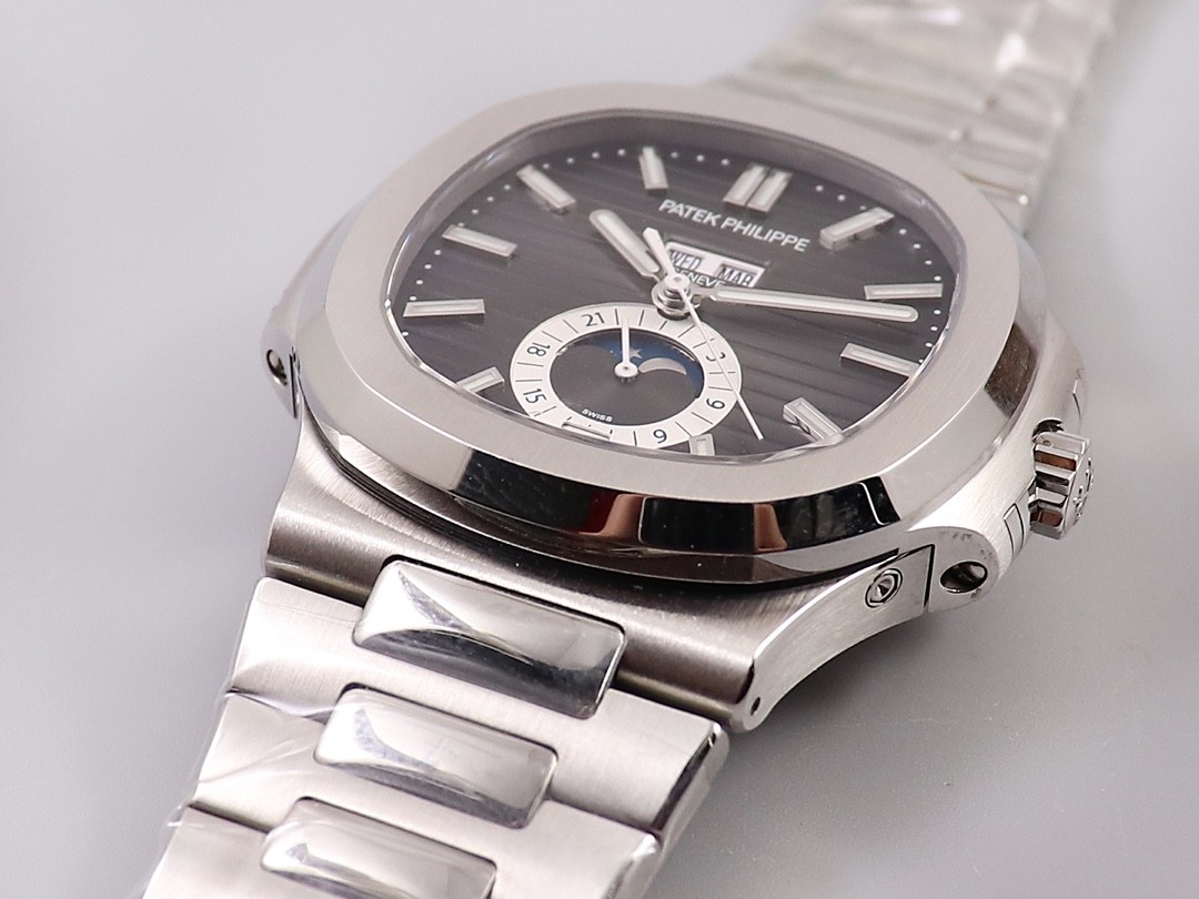「#1399」PATEK PHILIPPE 5726 series watch