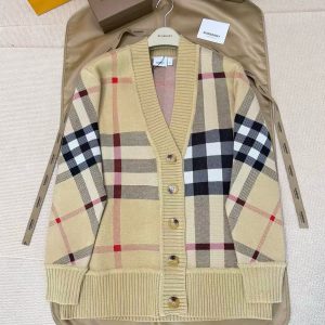「#4464」BURBERRY Classic Check Jacquard Wool Knit Cardigan