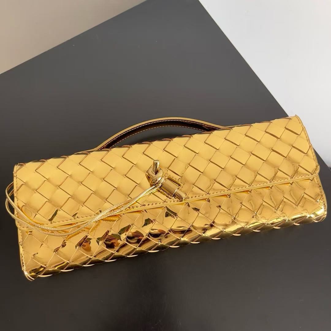 「#3851」BOTTECA VENETA uses exquisite craftsmanship intreccio weaving imported lacquered cowhide leather eve
