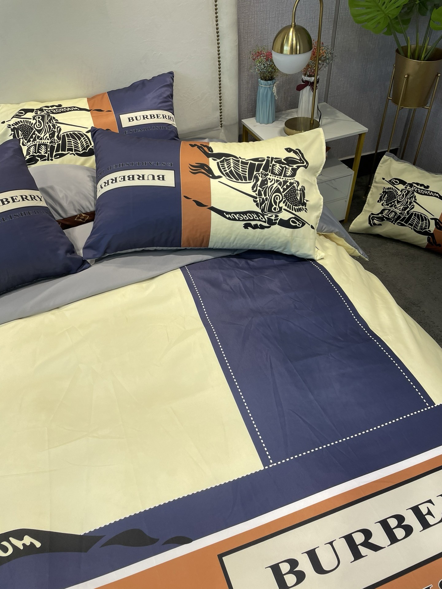 「#2251」Bedding-Burberry four-piece set
