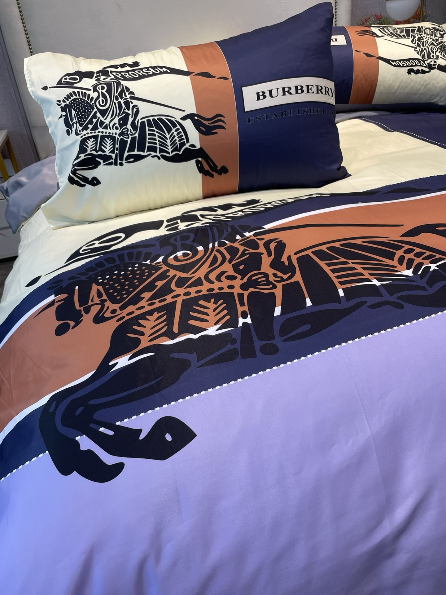 「#2251」Bedding-Burberry four-piece set