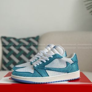 「#4543」Jordan 1 Hand-Set Rhinestones Low Sneakers