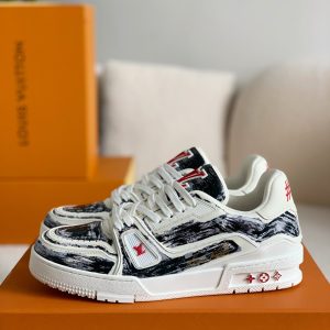 「#144」LOUIS VUITTON TRAINER Sneakers