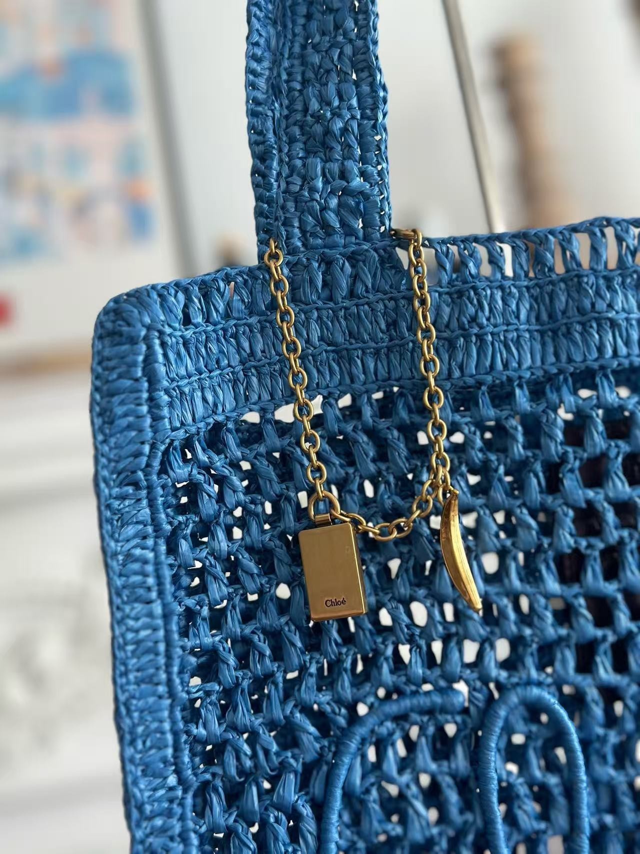 「#3657」chloe spring and summer new SUMMER BANANA dopamine color blue pure handmade straw woven bag Size: 33