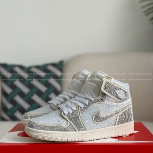 「#4585」Jordan 1 Hand-Set Rhinestones High Sneakers