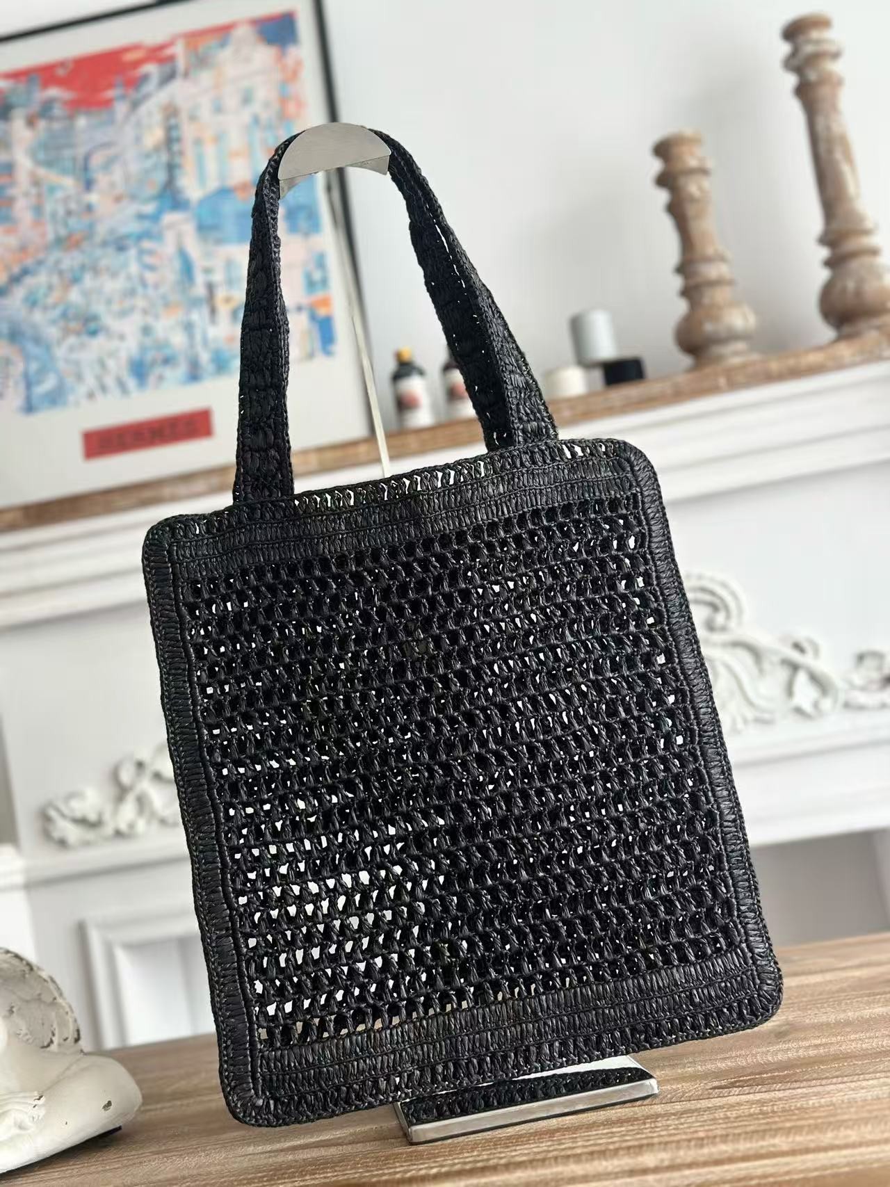 「#3658」chloe spring and summer new SUMMER BANANA dopamine color black pure handmade straw woven bag Size: 3