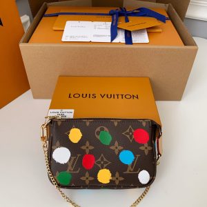 「#560」LV x YK MINI POCHETTE ACCESSOIRES 15.5*10.5*4cm