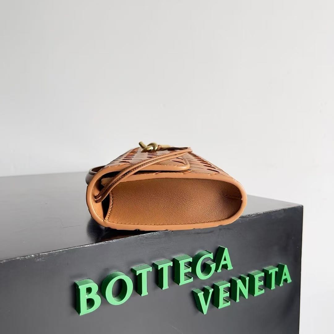 「#3843」BOTTECA VENETA uses exquisite craftsmanship intreccio woven imported sheepskin evening clutch bag Si