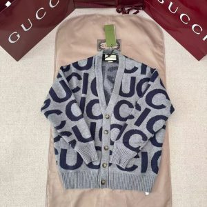 「#4765」GUCCI intarsia letters full print wool knitted cardigan