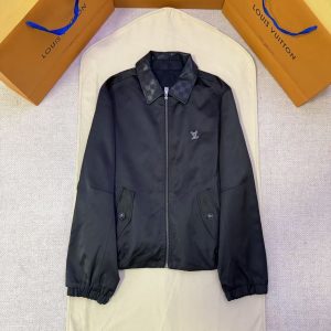 「#5273」LOUIS VUITTON Metal Logo Leather Collar Reversible Jacket