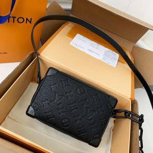 「#458」Lovis Vuitton MINI SOFT TRUNK  18.5*13*8cm