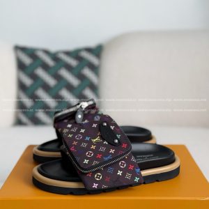 「#3389」LOUIS VUITTON x MURAKAMI Leather Flip Flops
