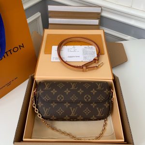 「#694」LOUIS VUITTON WALLET ON CHAIN IVY  M81911 size：23.5*12*4.3cm