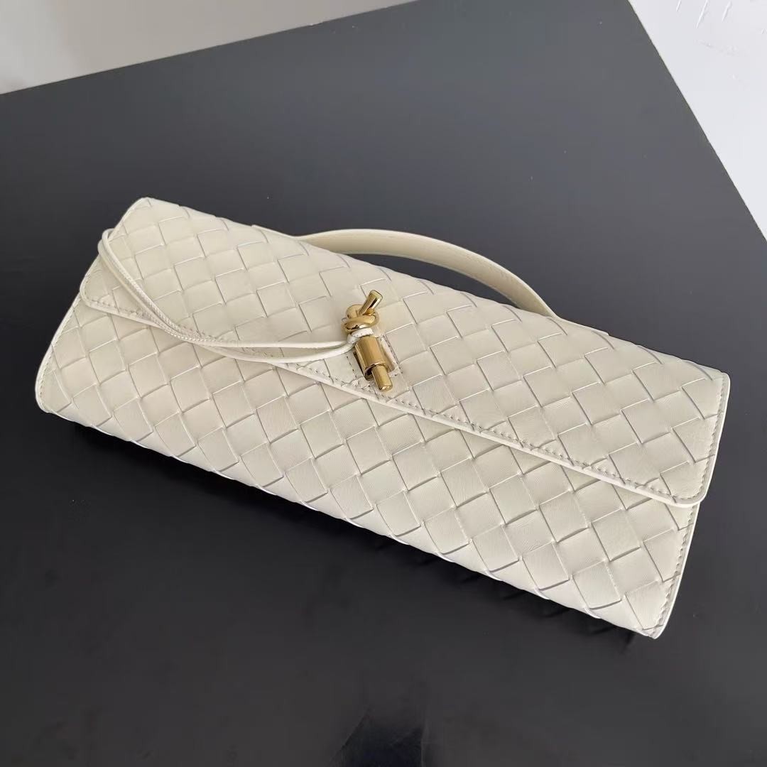 「#3849」BOTTECA VENETA uses exquisite craftsmanship intreccio woven imported sheepskin evening clutch bag Si