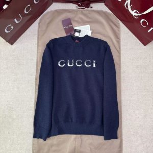 「#4826」GUCCI intarsia lettering wool sweater
