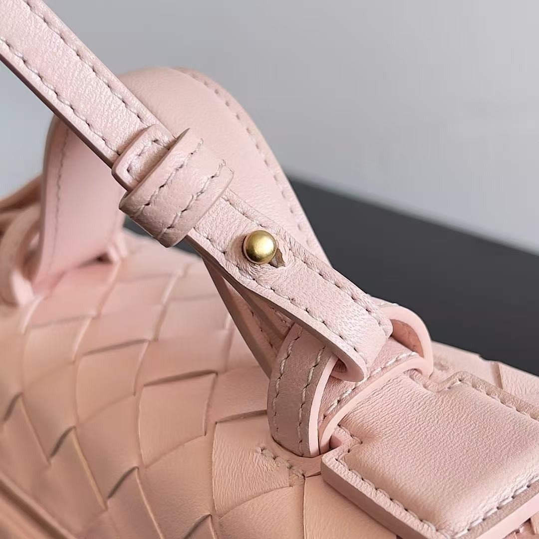 「#3864」BOTTECA VENETA uses exquisite craftsmanship intreccio weaving imported sheepskin leather Crossbody t