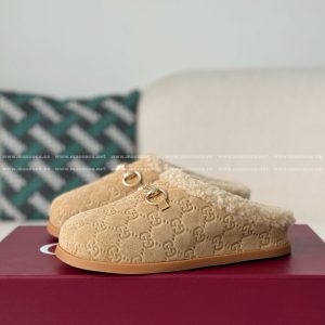 「#5204」Gucci Toe-Covering Slippers