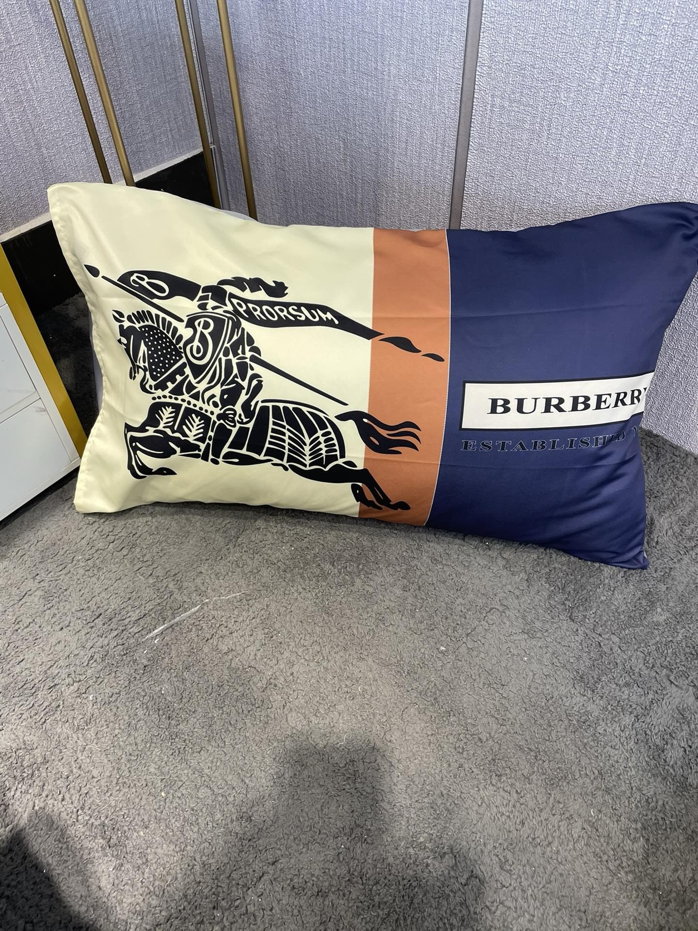 「#2251」Bedding-Burberry four-piece set