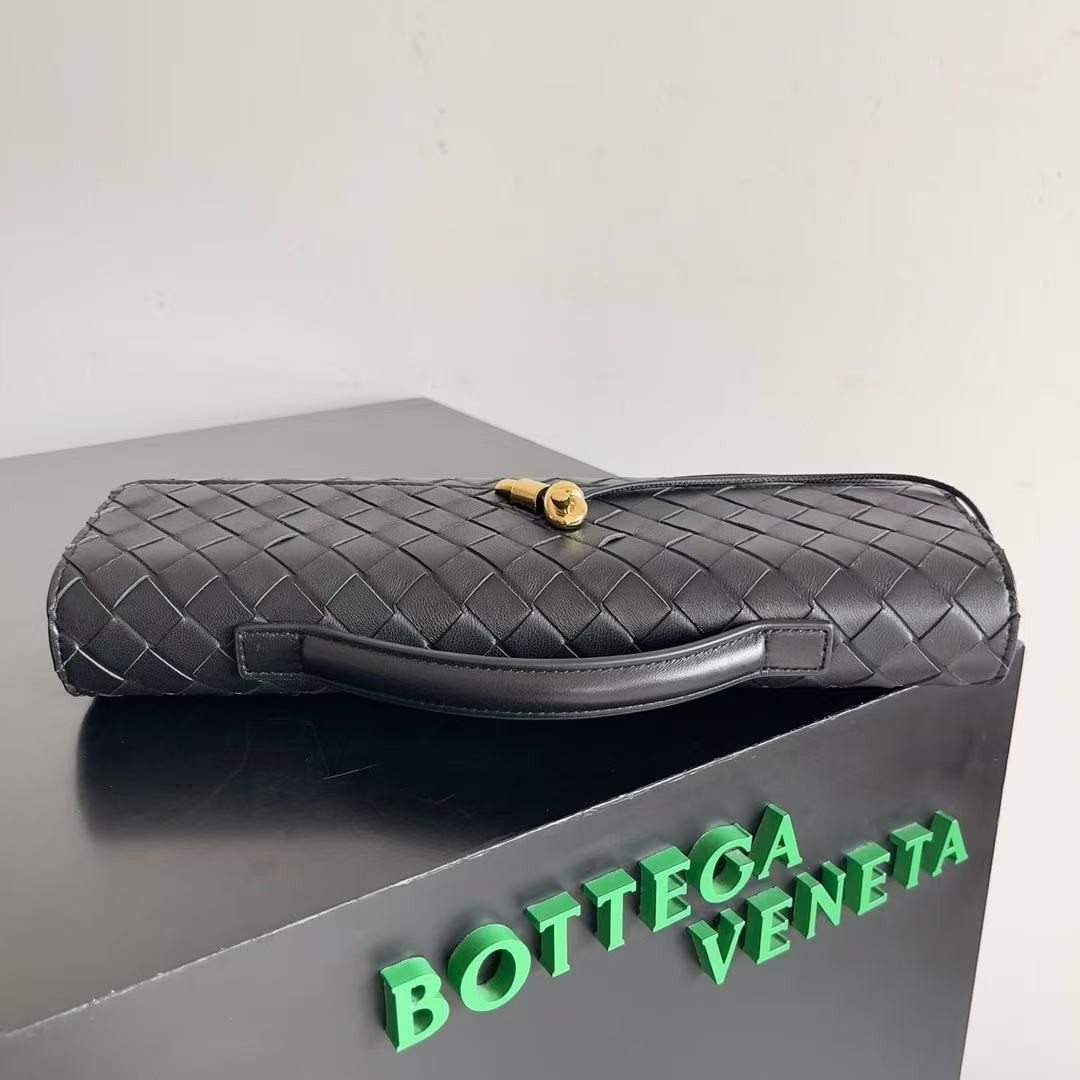 「#3846」BOTTECA VENETA uses exquisite craftsmanship intreccio woven imported sheepskin evening clutch bag Si