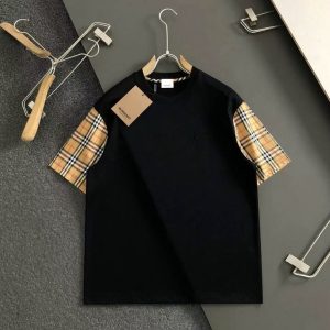 「#3092」Burberry Black plaid embroidery combines knight embroidery exquisite craftsmanship T-shirt