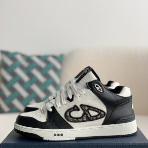 「#835」dior b57
