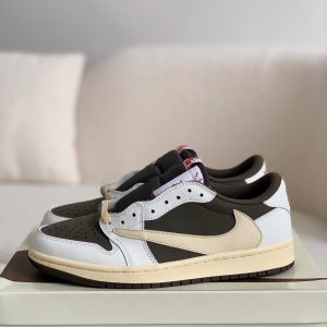「#110」Nike AirJordan1 x TravisScott AJ Low