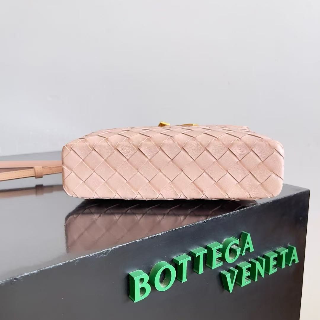 「#3864」BOTTECA VENETA uses exquisite craftsmanship intreccio weaving imported sheepskin leather Crossbody t