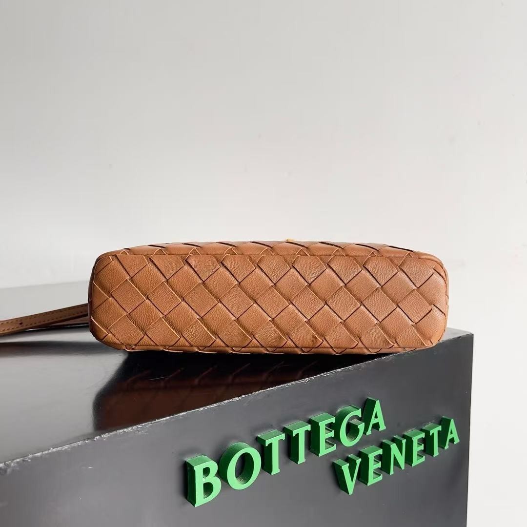 「#3856」BOTTECA VENETA uses exquisite craftsmanship intreccio weaving imported sheepskin leather Crossbody t