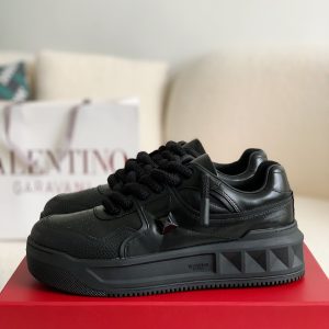 「#141」Valentino sneakers